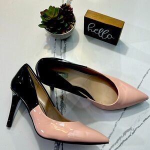 Jennifer Lopez 5” heels pink and black patent leather